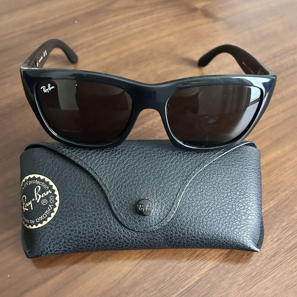 Ray-Ban RB4194 Rectangle Sunglasses Black/Brown lens size 53-18 pre owned